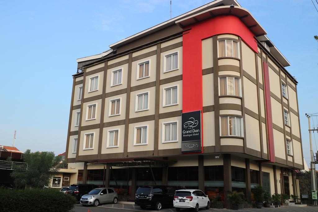 Grand Dian Boutique Hotel Cirebon Exterior foto